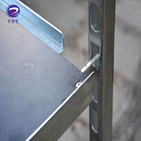 Danish Trolley with Plates